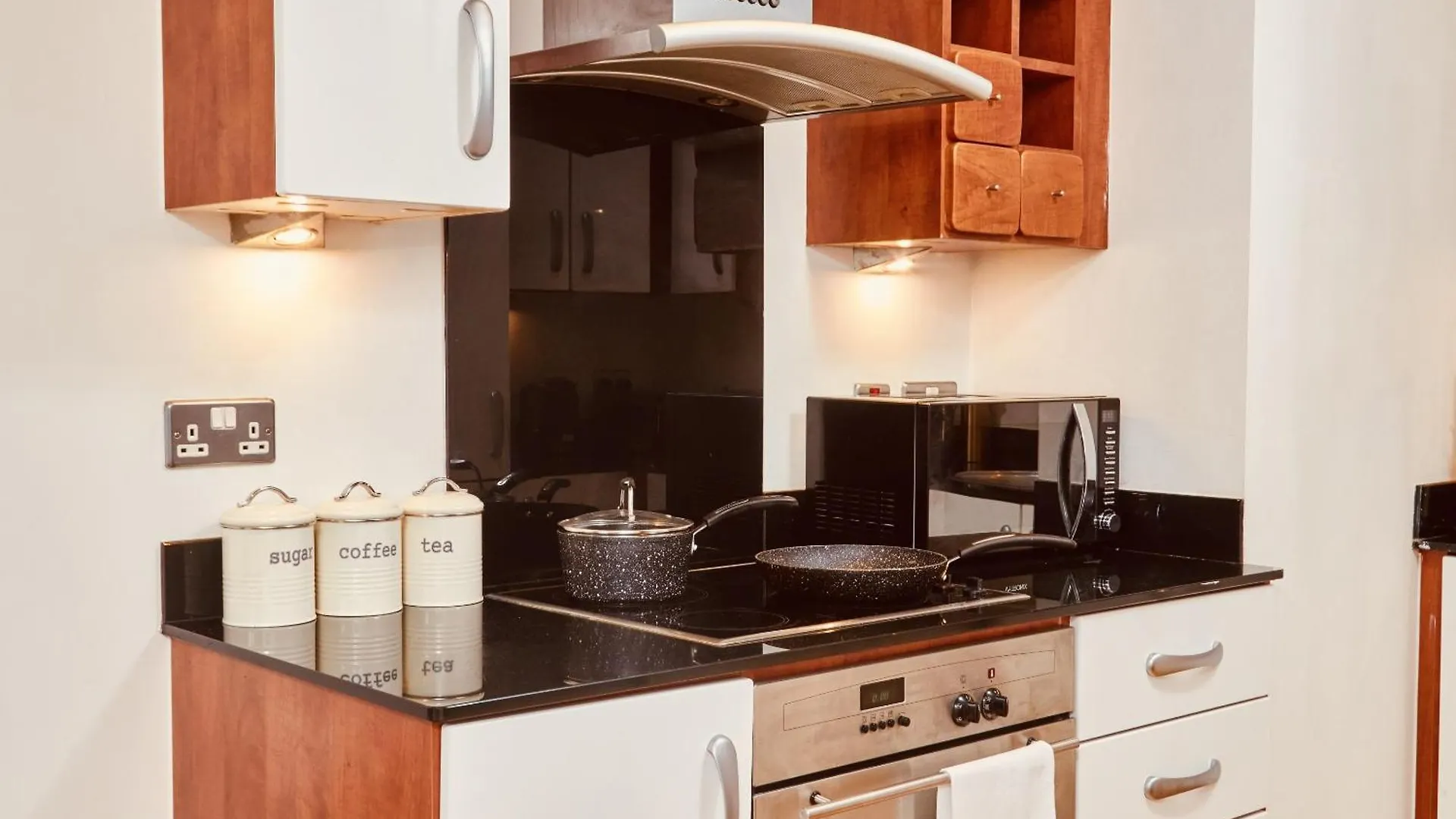 Riverside Leeds Dock Apt Free Secure Parking 0*, Leeds (West Yorkshire)