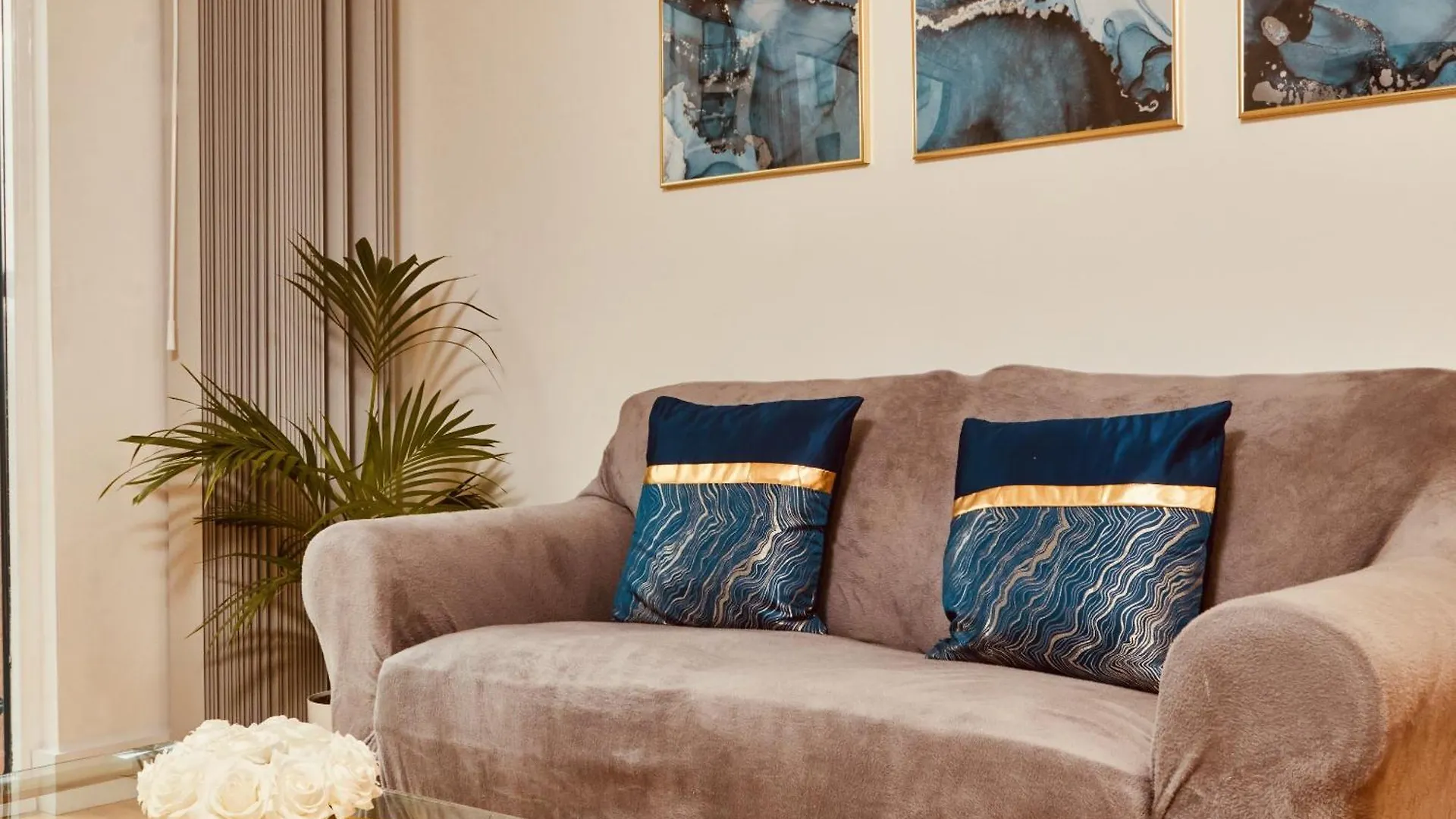 Riverside Leeds Dock Apt Free Secure Parking